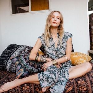 Novella Royale Eda dress in Midnight Rose- shortened